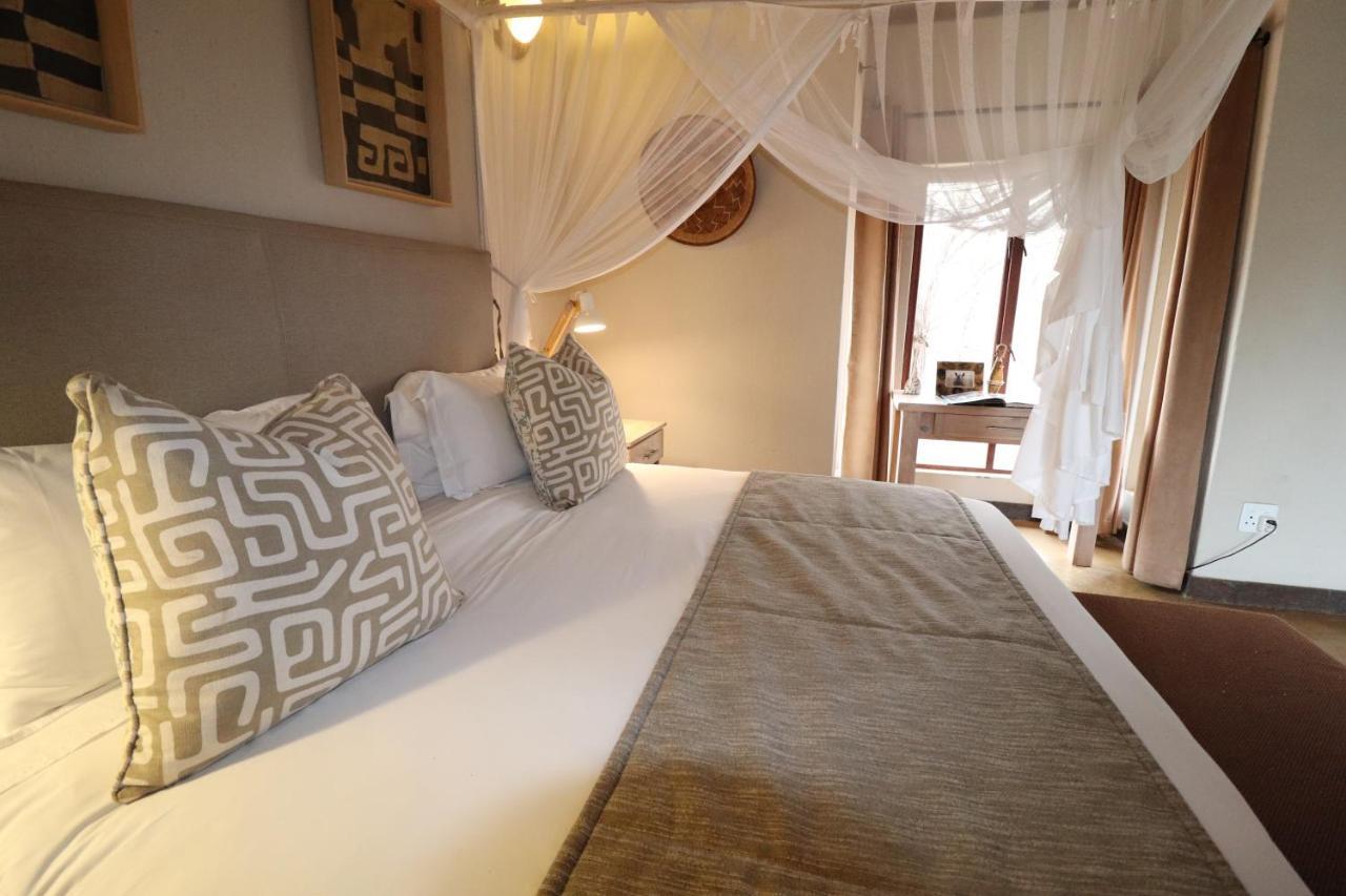 Giraffe Lodge Hoedspruit Exterior foto